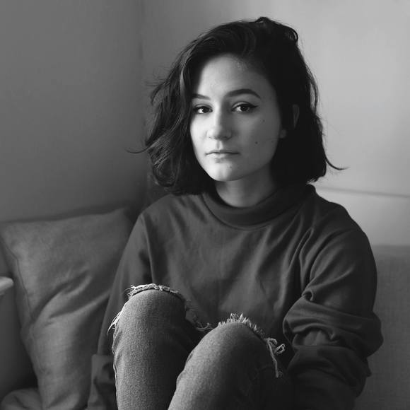 Meet your Posher, Krista - Picture 1 of 1